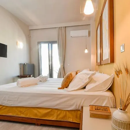Discover From An Upscale Flat In Koukaki! Αθήνα