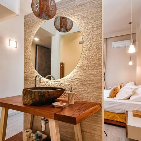 Discover From An Upscale Flat In Koukaki! Διαμέρισμα *